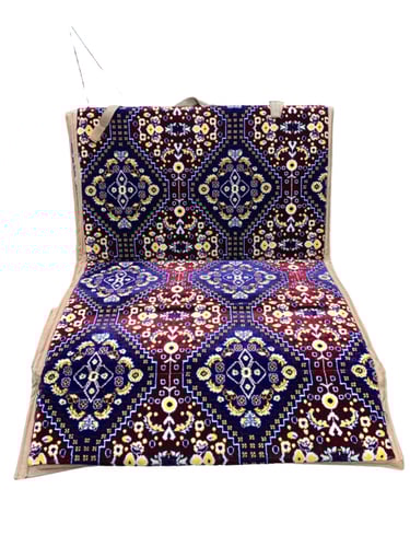 تكاية نفر ونص أندلسي ملون