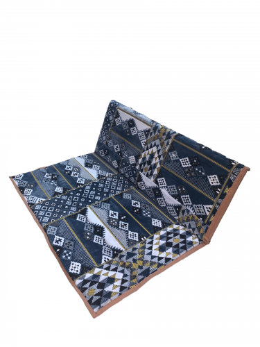 تكاية نفرين أندلسي رمادي