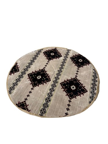 بكج معزب قيلات نقش يوناني