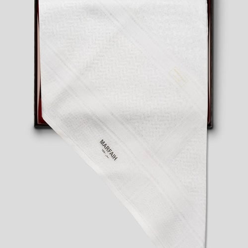 شماغ بروجية ابيض كلاسيك MARFAIH