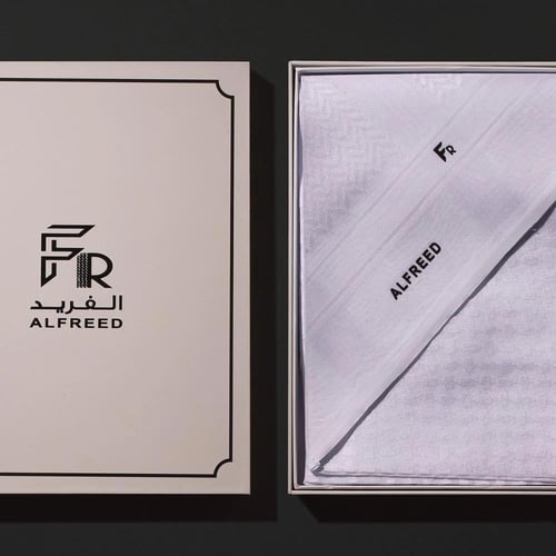 شماغ الفريد ابيض كلاسيك بصمة S645