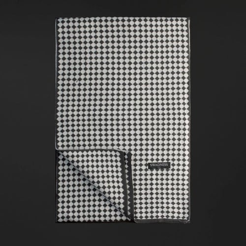 وشاح سوادنس الرجالي الكلاسيكي بتصميم مربعات فنتج S...