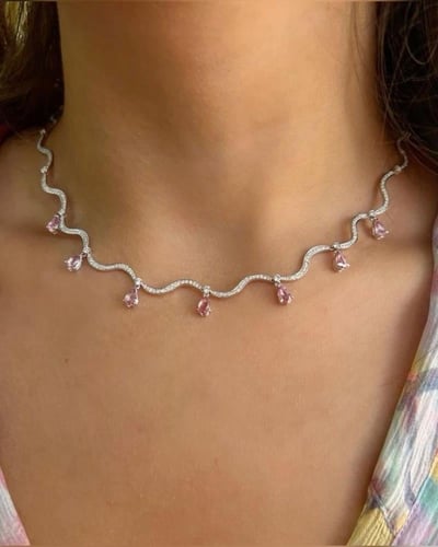 Crystal choker