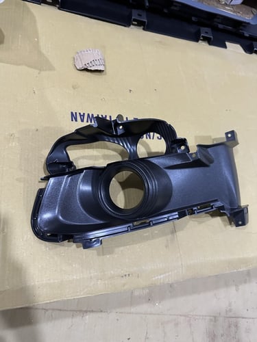 كشاف صدام امامي يسار LHمع ديكور موستنق 15-17