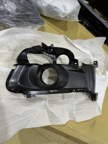 كشاف صدام امامي يسار LHمع ديكور موستنق 15-17