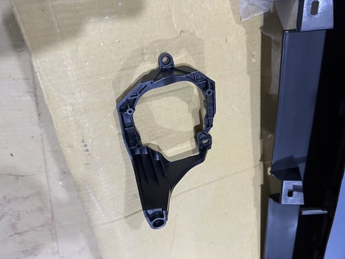 قاعده كشاف يمين داخليه موستنق 15-17