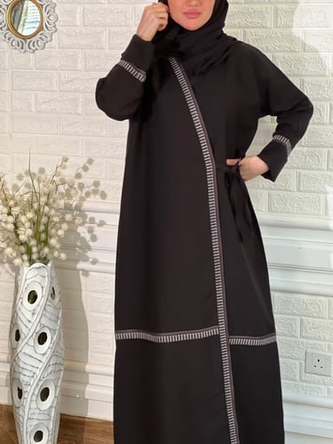 عبايه سوداء مرد بحبل جانبي رقم 264