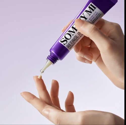 كريم ريتينول المركز للعناية بمحيط العين