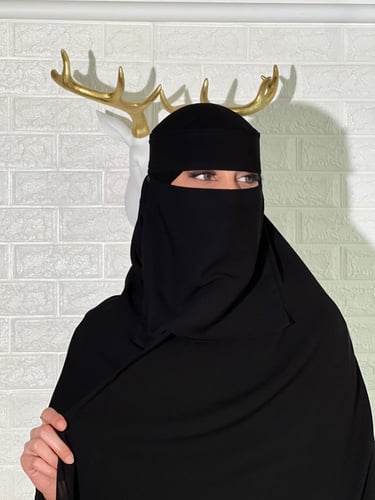 نقاب دار نجود طويل