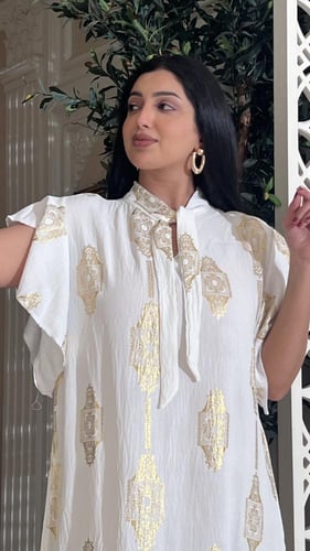 دراعه رمضانية لون ابيض حرير مغسول مكرمش مطرزة بخيو...