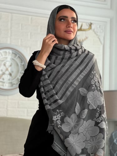 طرحة رصاصي لينن خفيفه وباردة مطرزة بالخيوط رقم 15