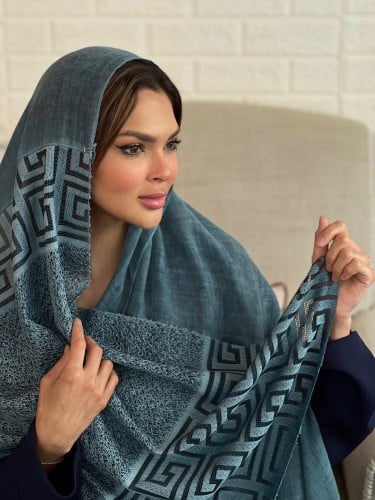 طرحة لون أخضر تركواز لينن خفيفه وباردة مطرزة بالخي...