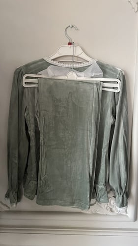 بجامة الأميرات شتوية مخمل أنيقة