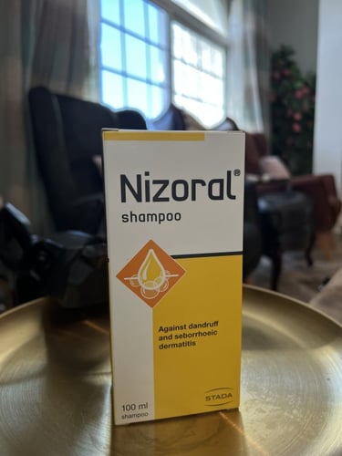 شامبو لعلاج قشرة الشعر والتهاب الجلد الدهني من نيز...