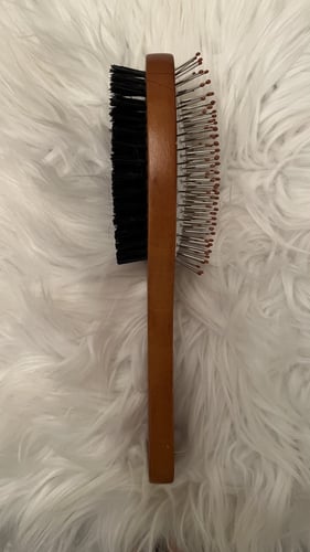 فرشاة شعر خشب بوجهين وجه لفك التشابك ووجه لتدليك ف...