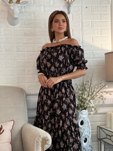 فستان أسود مشجر كريب خفيف وبارد اوف شولدر رقم 29