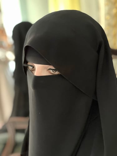 نقاب باب الحارة ( نقاب + طرحة ) متصلين