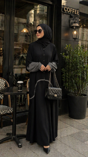 عباية سوداء انيقه اكمام رصاصي مناسبه للزيارات والع...