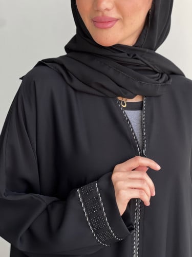 عباية عملية بسحاب مناسبه للدوام خامة خفيفة وباردة...