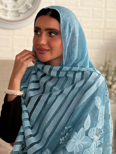 طرحة تركواز اخضر لينن خفيفه وباردة مطرزة بالخيوط ر...