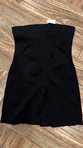 مشد اسود صيني شورت قصير مرتفع الوسط