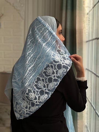 طرحة بيبي بلو لينن خفيفه وباردة مطرزة بالخيوط رقم