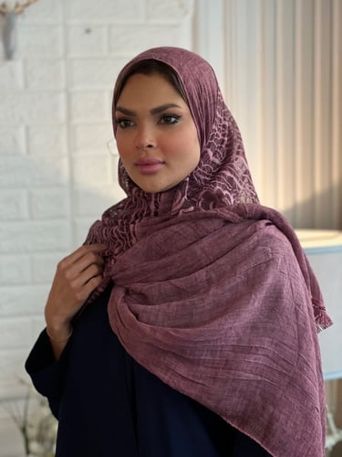 طرحة وردي غامق لينن خفيفه وباردة مطرزة بالخيوط رقم