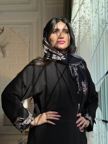 عباية سوداء حرير مغسول خفيف مايتعرفط مع طرحة مشجرة...