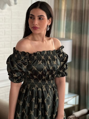 فستان زيتي طويل تفته عالية الجودة مطرز بخيوط القصب...