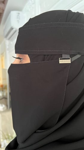 نقاب دار نجود قصير