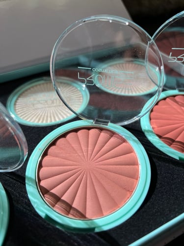 بوكس بلاشر واضاءه