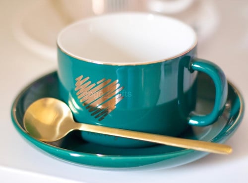An elegant and luxurious cup
