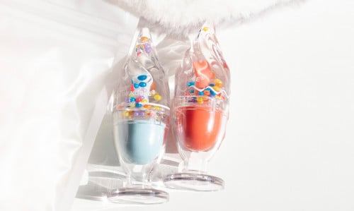 Lip gloss with fruits