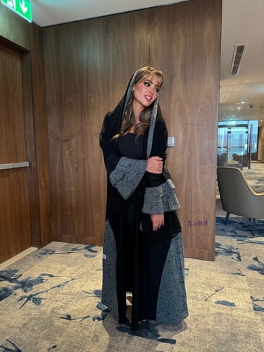 دانتيلا اسود رمادي