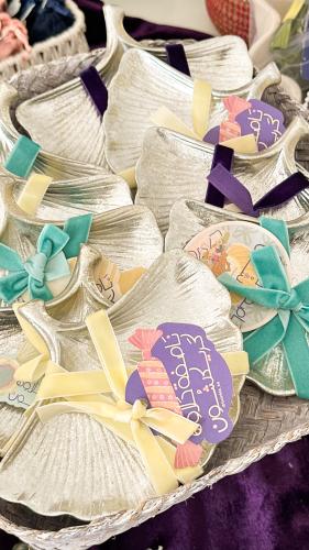 صحن مجوهرات الصدفة