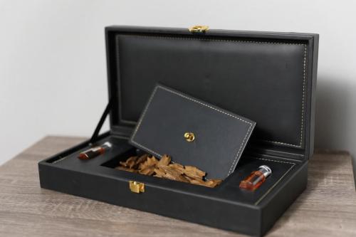 صندوق جلد مستطيل +2 ربع تولة