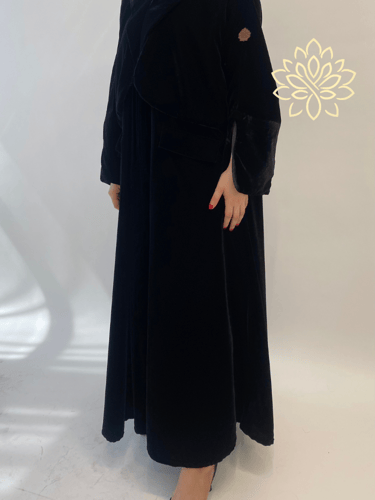 عباية مخمل 24