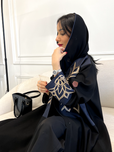 عباية ملكية