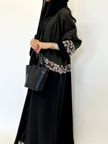 عباية الفهدة