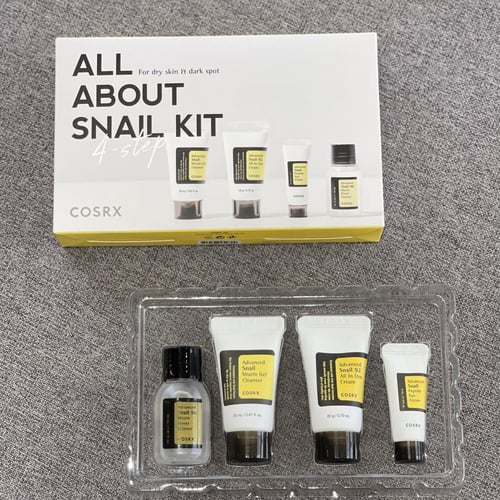 مجموعة خلاصة الحلزون من كوسركس للعناية بالبشرة