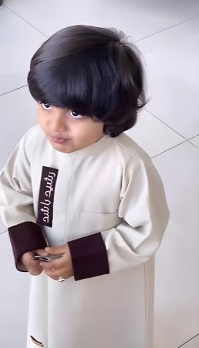 ثوب بتصميم أنيقة