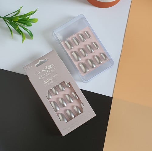 اظافر لاصقه