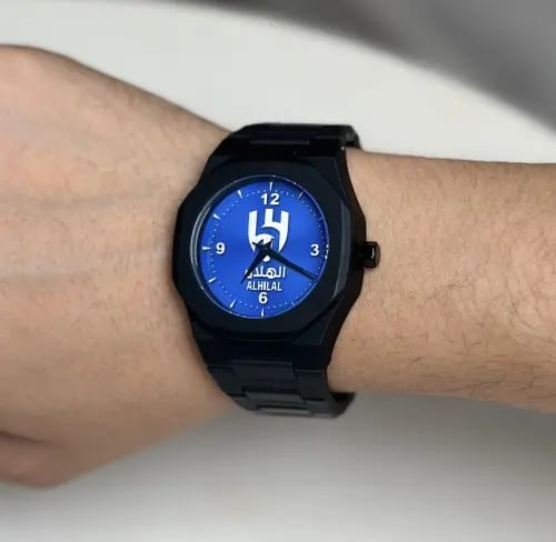 ساعة الهلال لون أسود