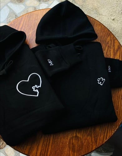 هودي يجمعنا قلب واحد