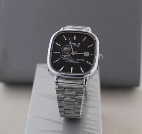 ساعة كاسيو بتصميم شعار الاتحاد