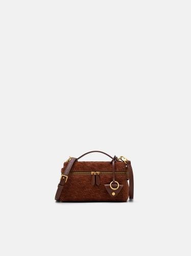 حقيبة كتف أليسا من جلد الشمواه المجدول - ماهوجني (Alyssa Suede Woven Shoulder Bag - Mahogany) من علامة PEDRO.