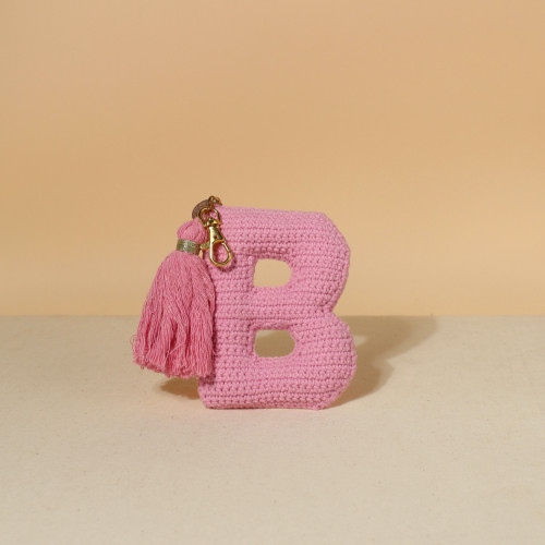 ميدالية حرف B