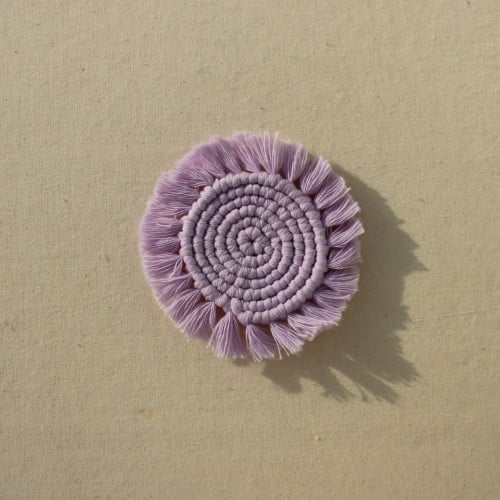 قاعدة كوب مكرمية (بنفسجي)