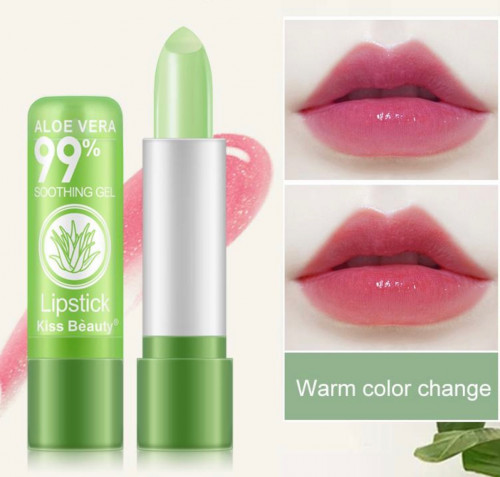 مرطب معالج للشفاة بالصبار يورد وينعم الشفاه