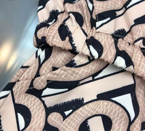 طقم من قطعتين